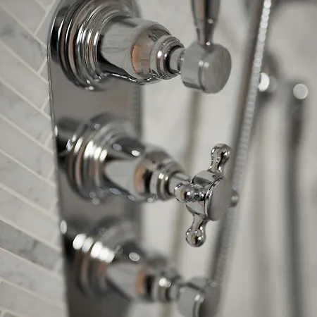 Little Nut * Ambleside