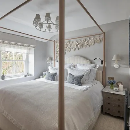 Little Nut Ambleside